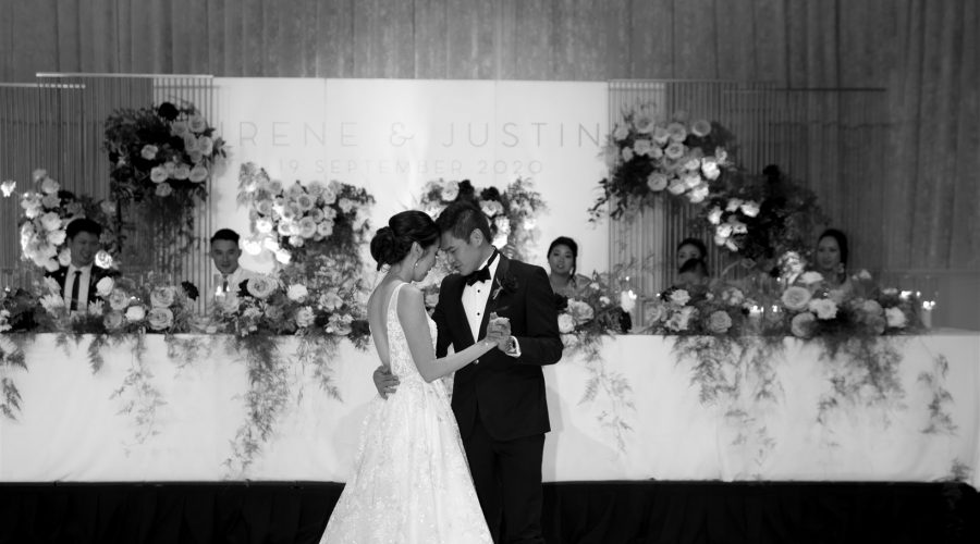 Perth wedding bride and groom first dance